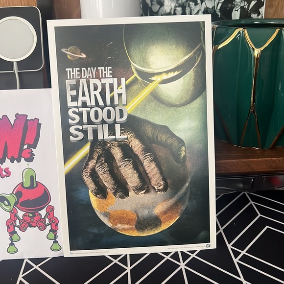 Invasion Theme Mini Movie Poster Prints - Picture 3 of 3